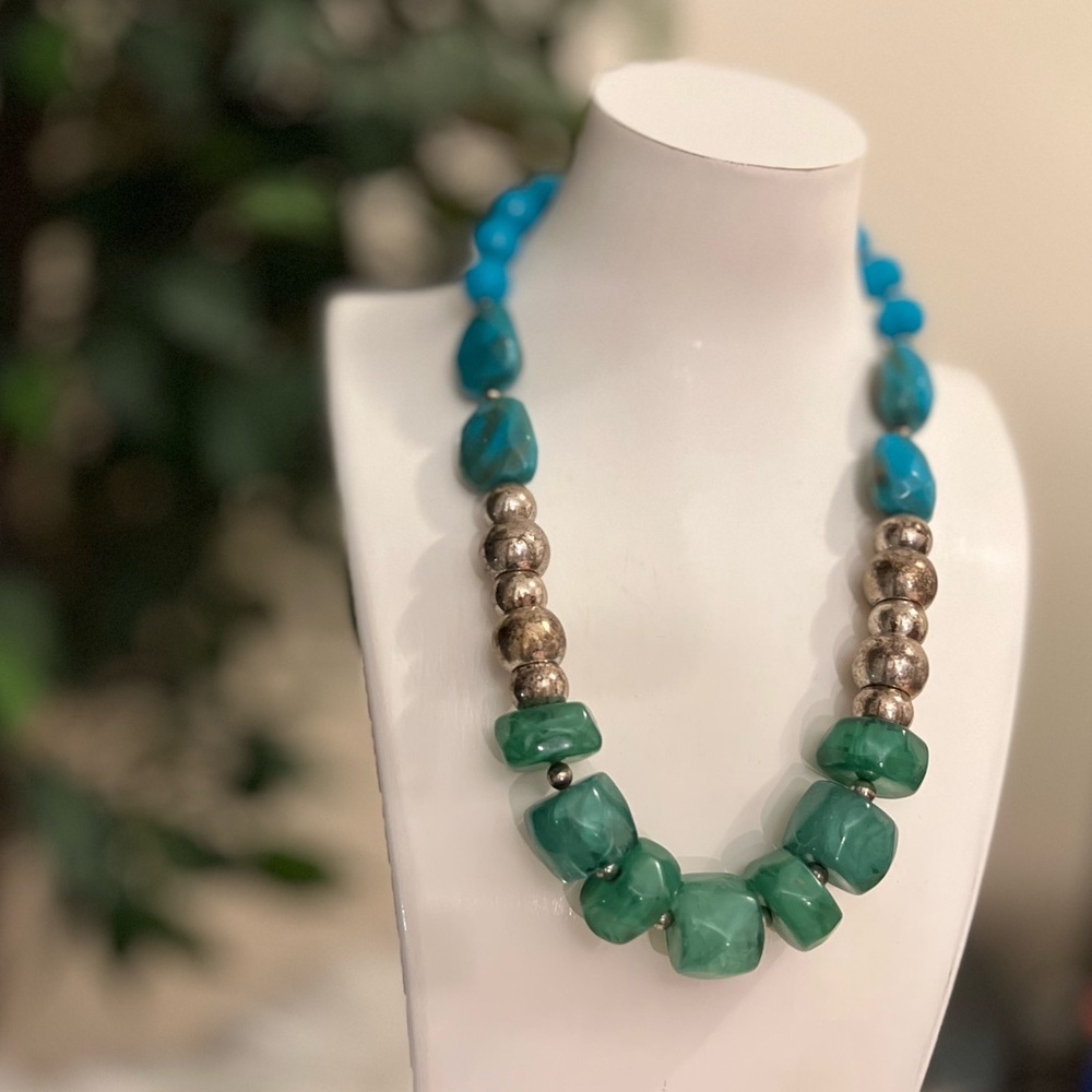 ✔️Aqua & Silver Chunky Beaded Necklace - Picture 2 of 7